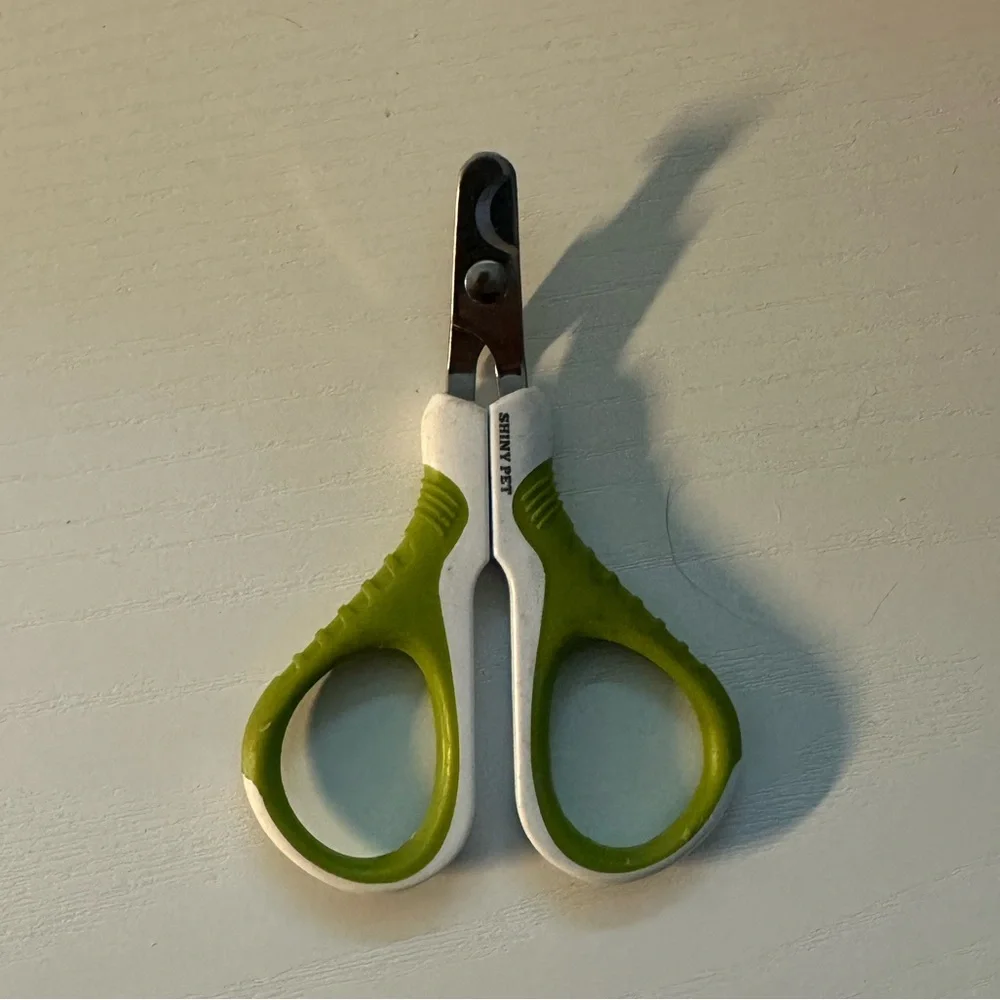 dog and cat nail clippers